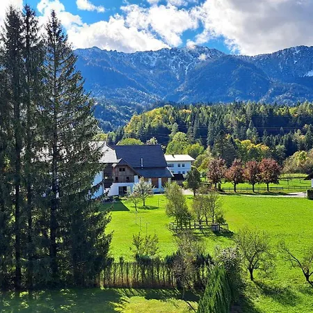 Sommertraum Beim Faaker See, Wandern, Radfahren Und Villach Naehe Latschach ober dem Faakersee